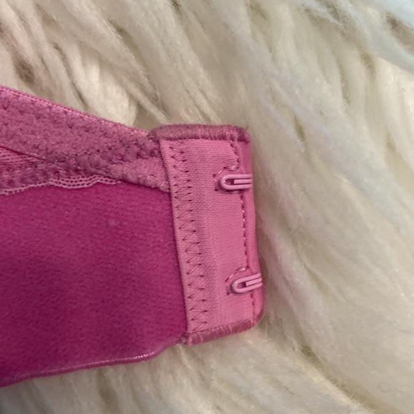 PINK Bra size 34DD color pink excellent condition padded adjustable string - Picture 8 of 12